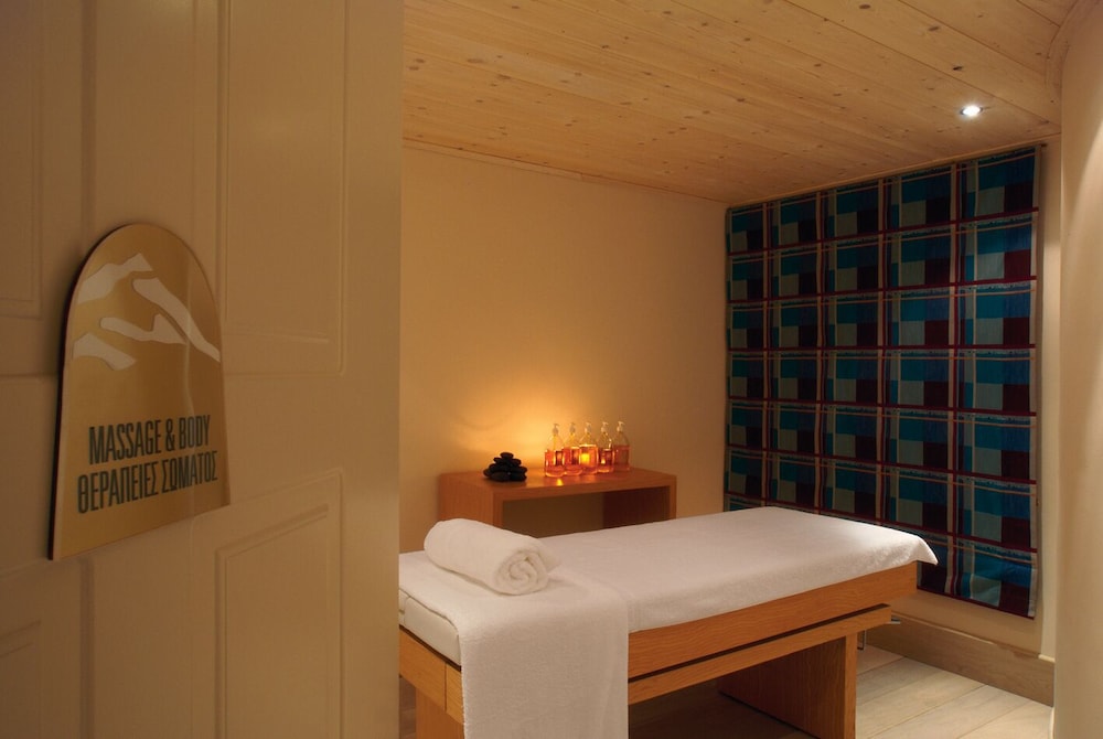 Santa Marina Arachova Resort Spa 7/21