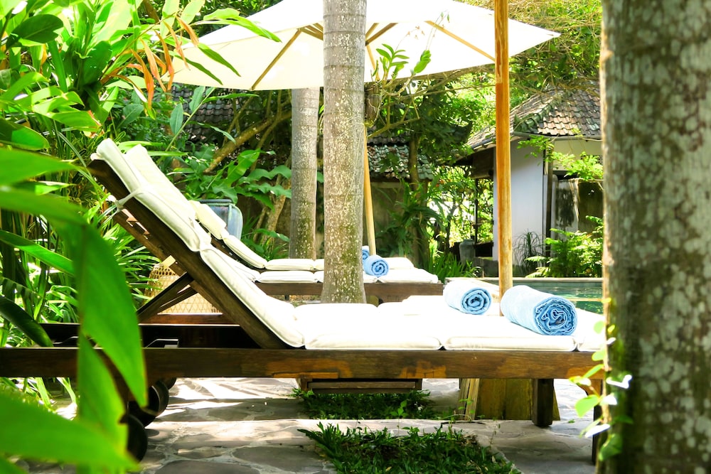 Cili Emas Oceanside Resort 46/50