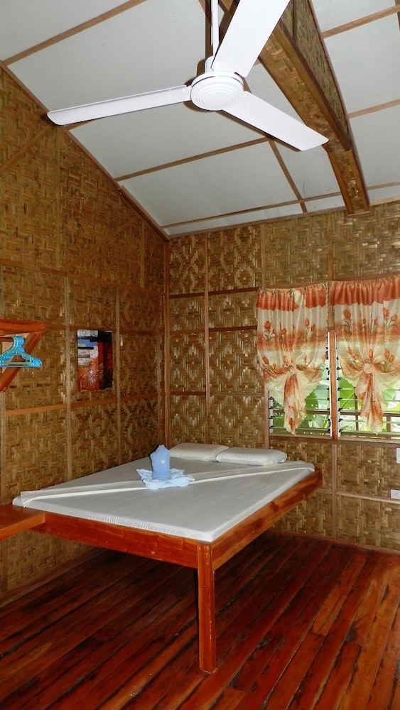 Panglao Chocolate Hills Resort 34/62