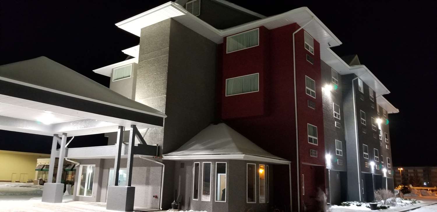 SureStay Plus Hotel By Best Western Lethbridge in LETHBRIDGE