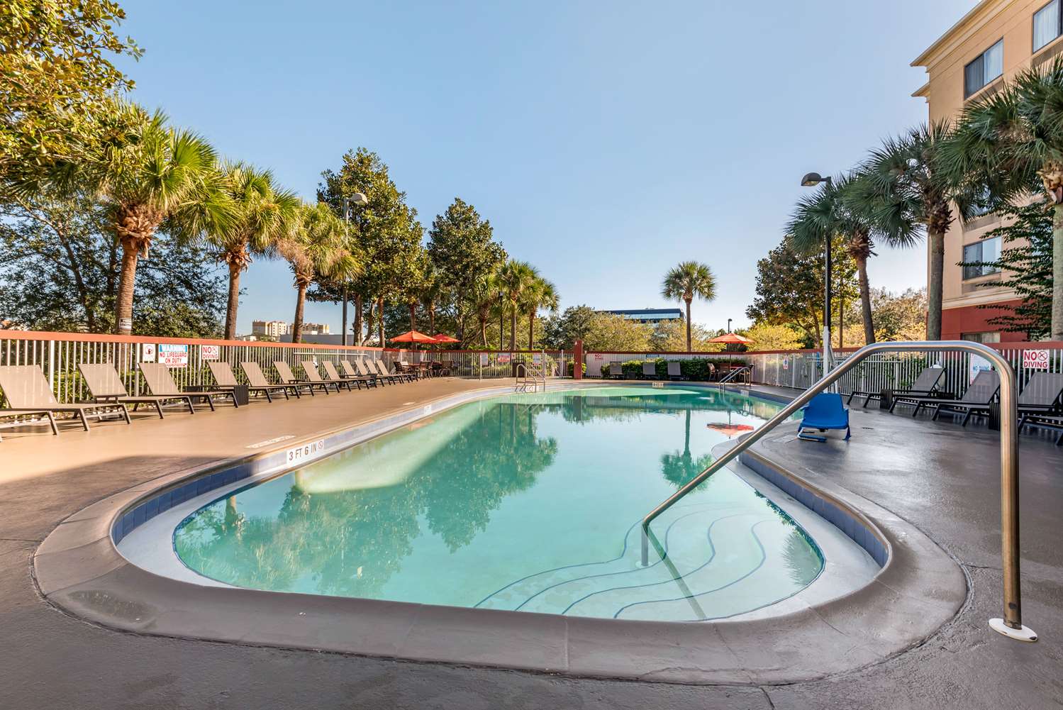 City Express by Marriott Orlando International Drive 20/27