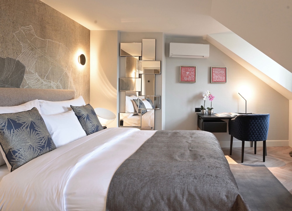 OWNERS, SUITE