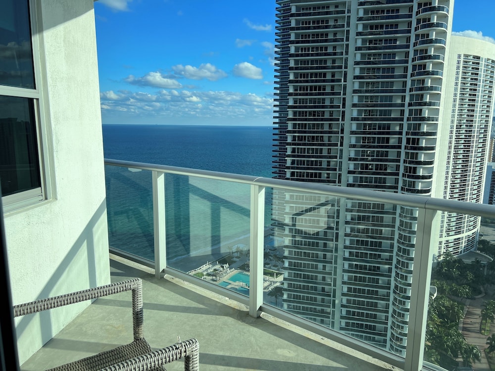 Lyfe Resort & Residences 39/66