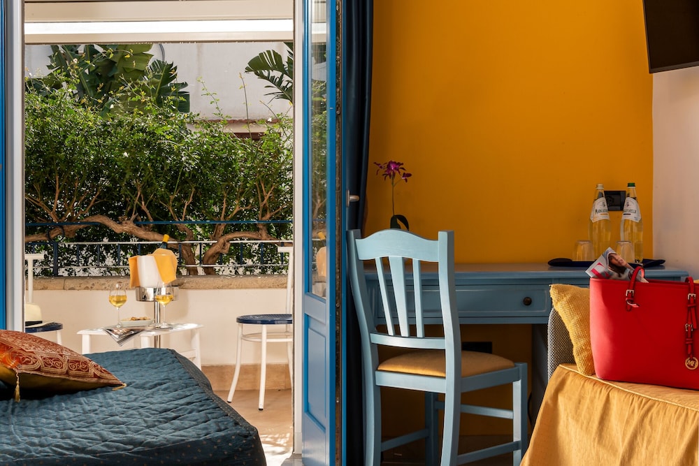 Hotel Ristorante Mediterraneo Faro 44/56