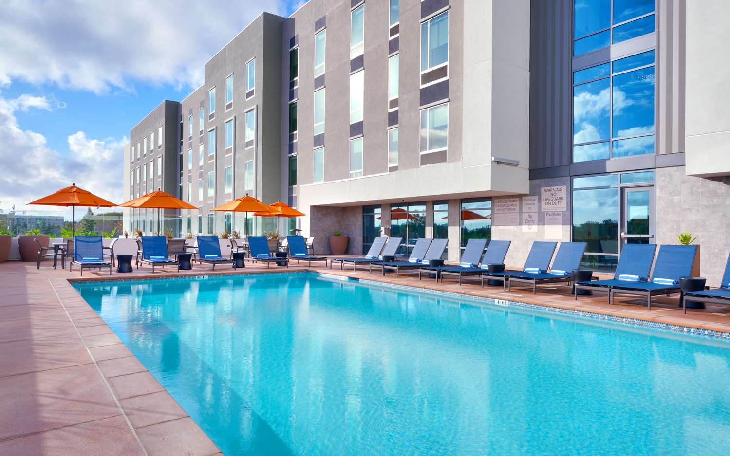 Hampton Inn Suites Anaheim Resort Convention Center 4/34