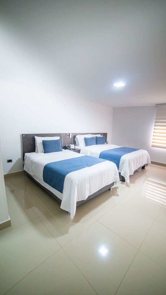Azor Hotel Cali Versalles Ex Vizcaya Real 31/69