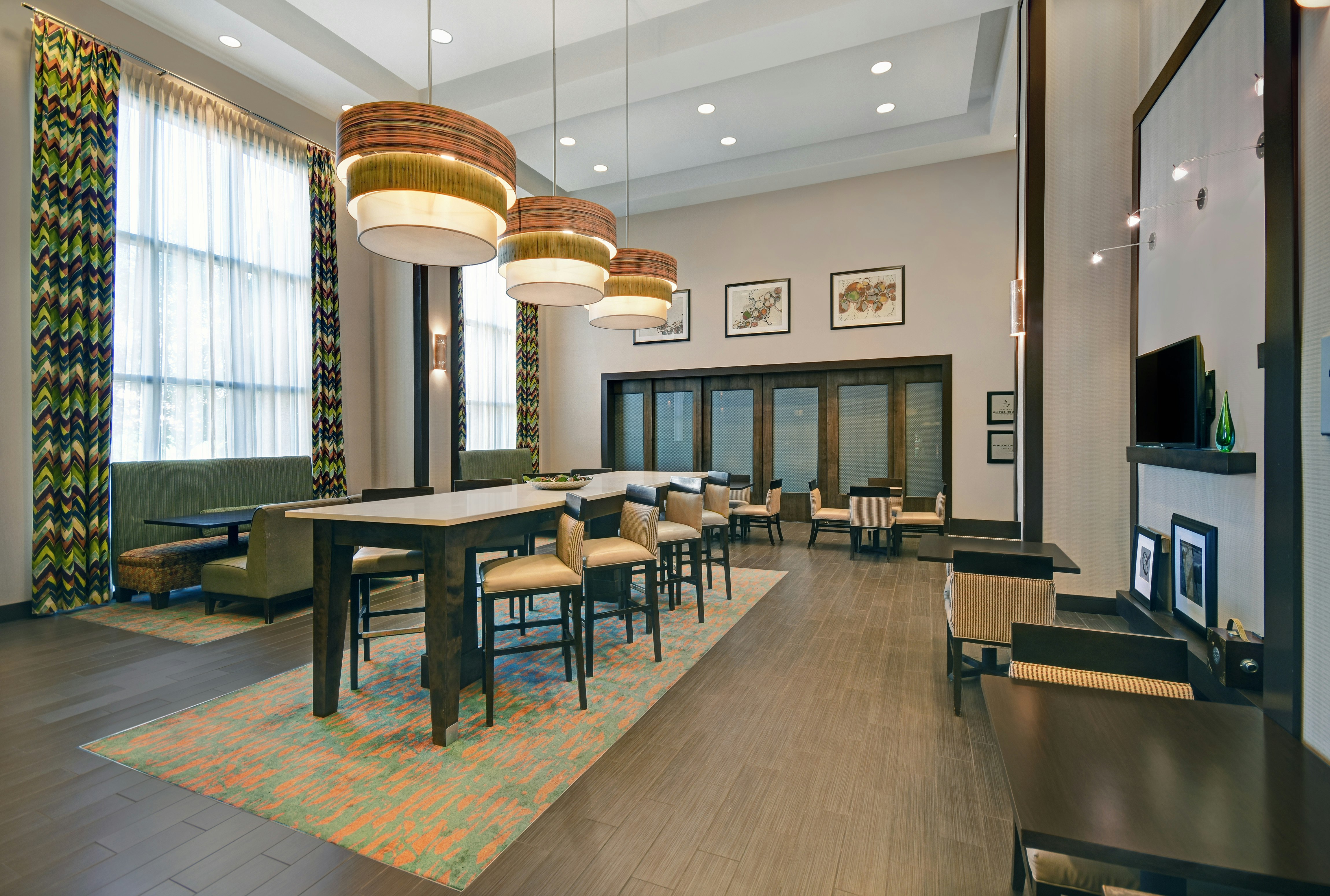 Hampton Inn And Suites Robbinsville 43/57