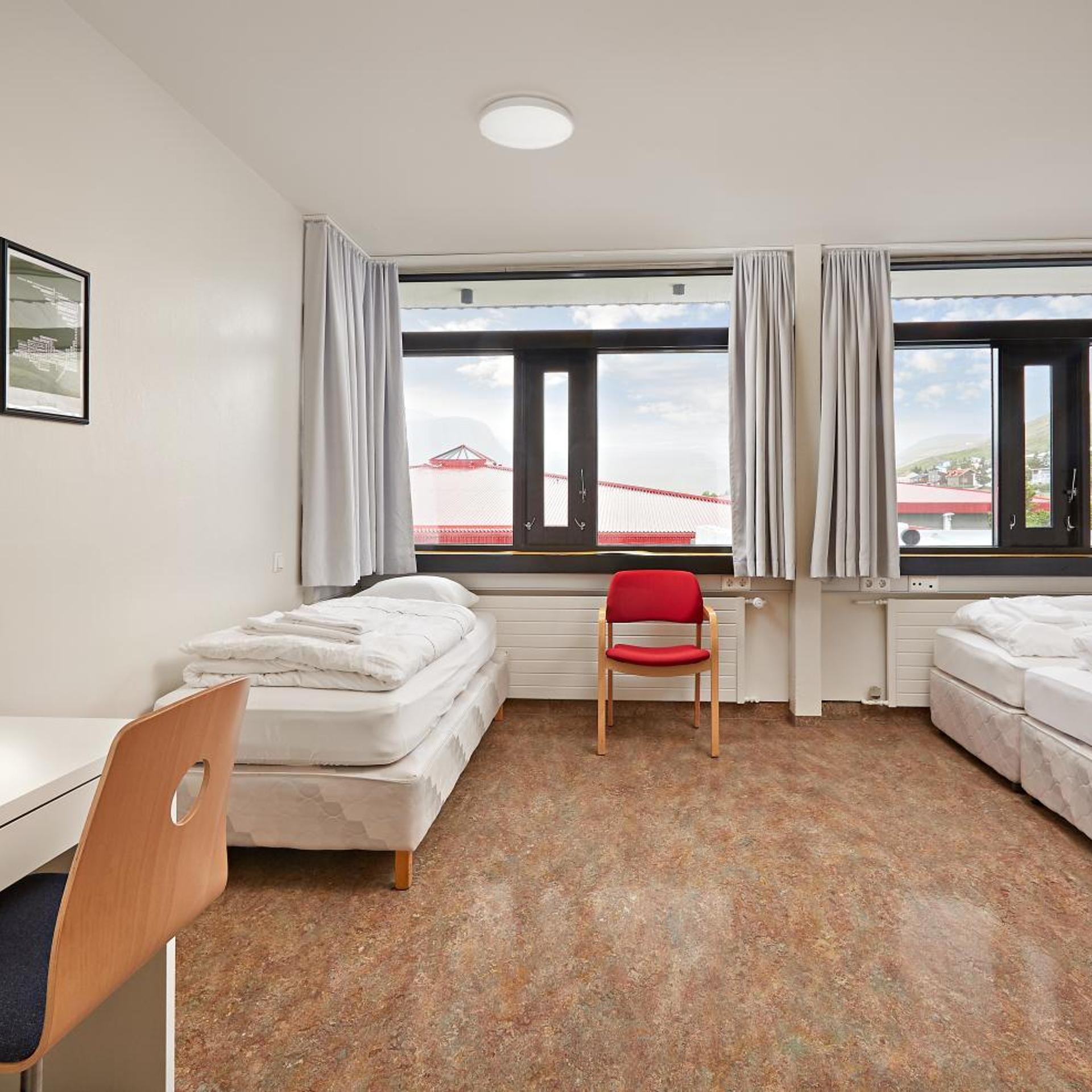 Edda Hotel Isafjorour 4/25