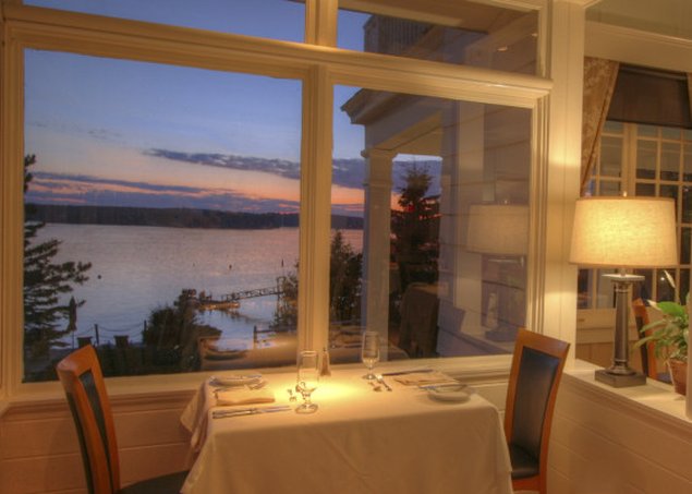 Spruce Point Inn Resort Spa 25/40