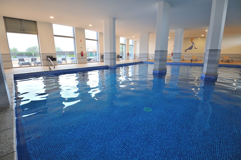swimming pool spa