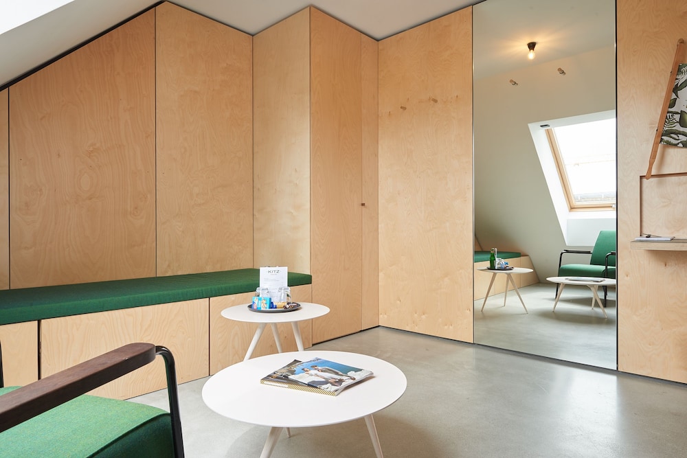 Kitz Boutique Hotel & Restaurant 33/43