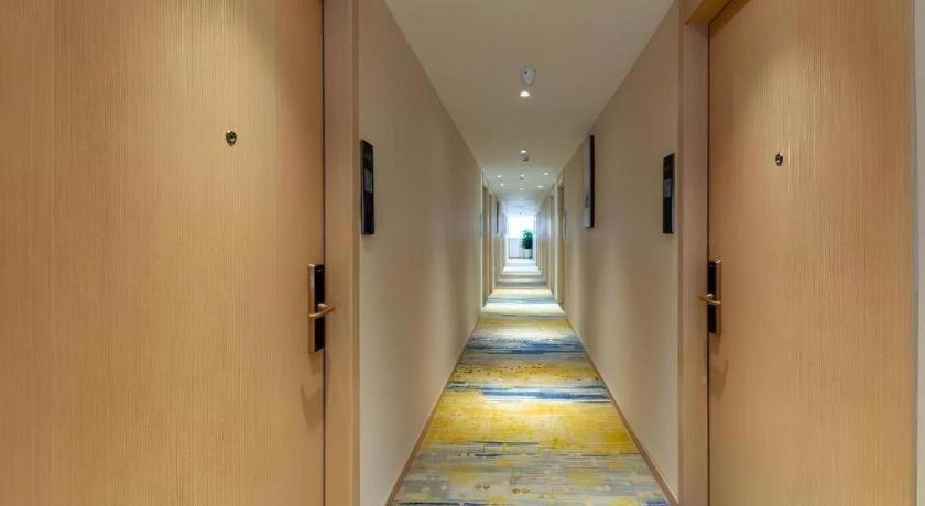 VX Xiamen Siming District Huandao Road Hotel 46/50