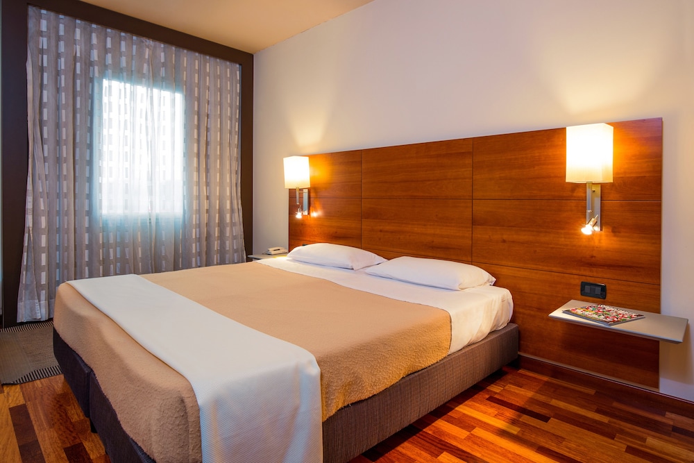HOTEL DA VINCI 21/32