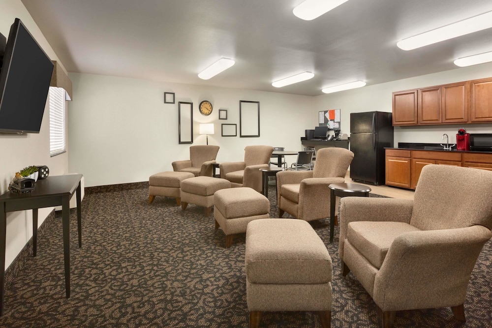Travelodge by Wyndham Santa Teresa 17/27