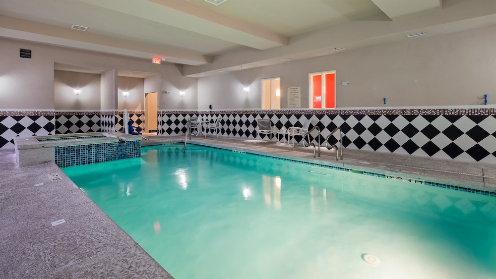 Best Western Plus Laredo Inn and Suites 21/37
