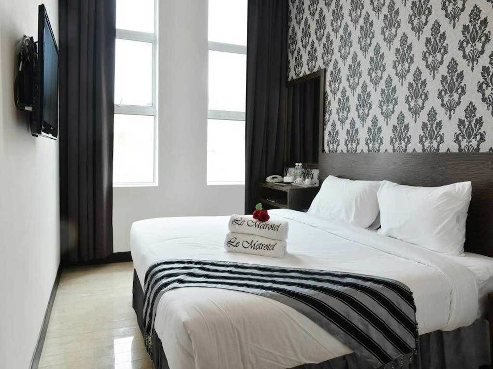 STANDARD, DOUBLE BED