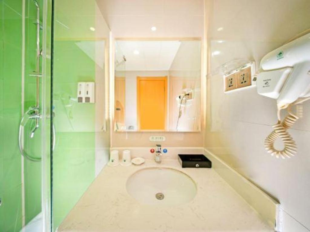 Greentree Inn Binzhou Wudi Ginza Square Express Hotel 45/47