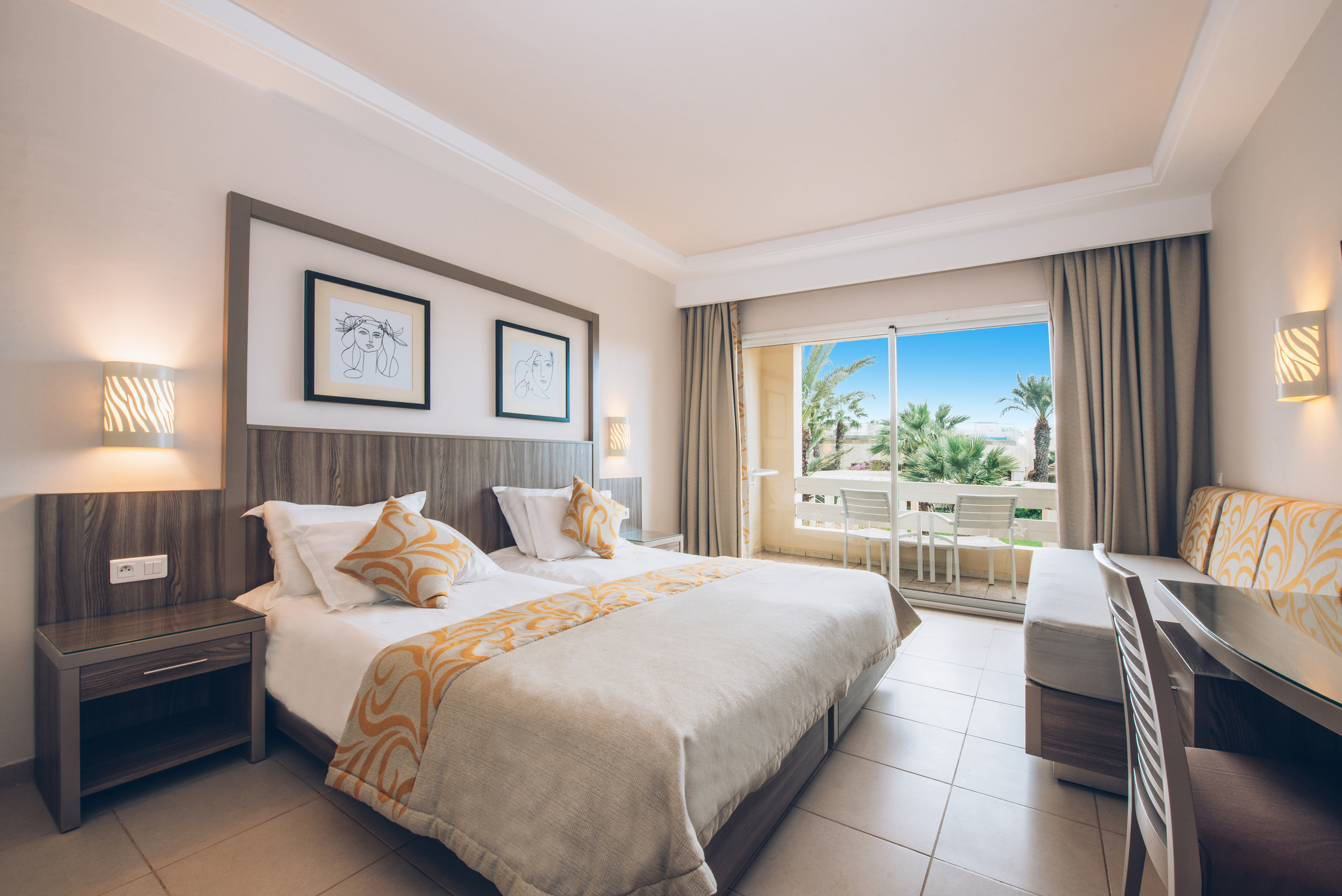 ROOM, DOUBLE OR TWIN BED, GARDEN VIEW