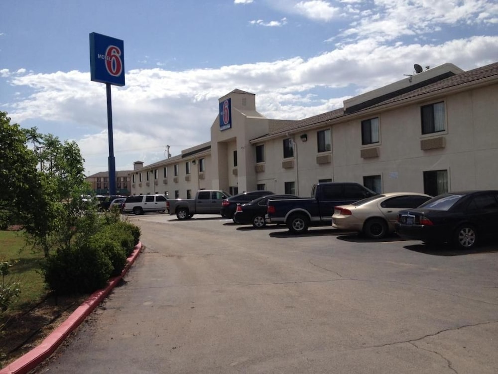 Motel6 Elk City, OK 19/23