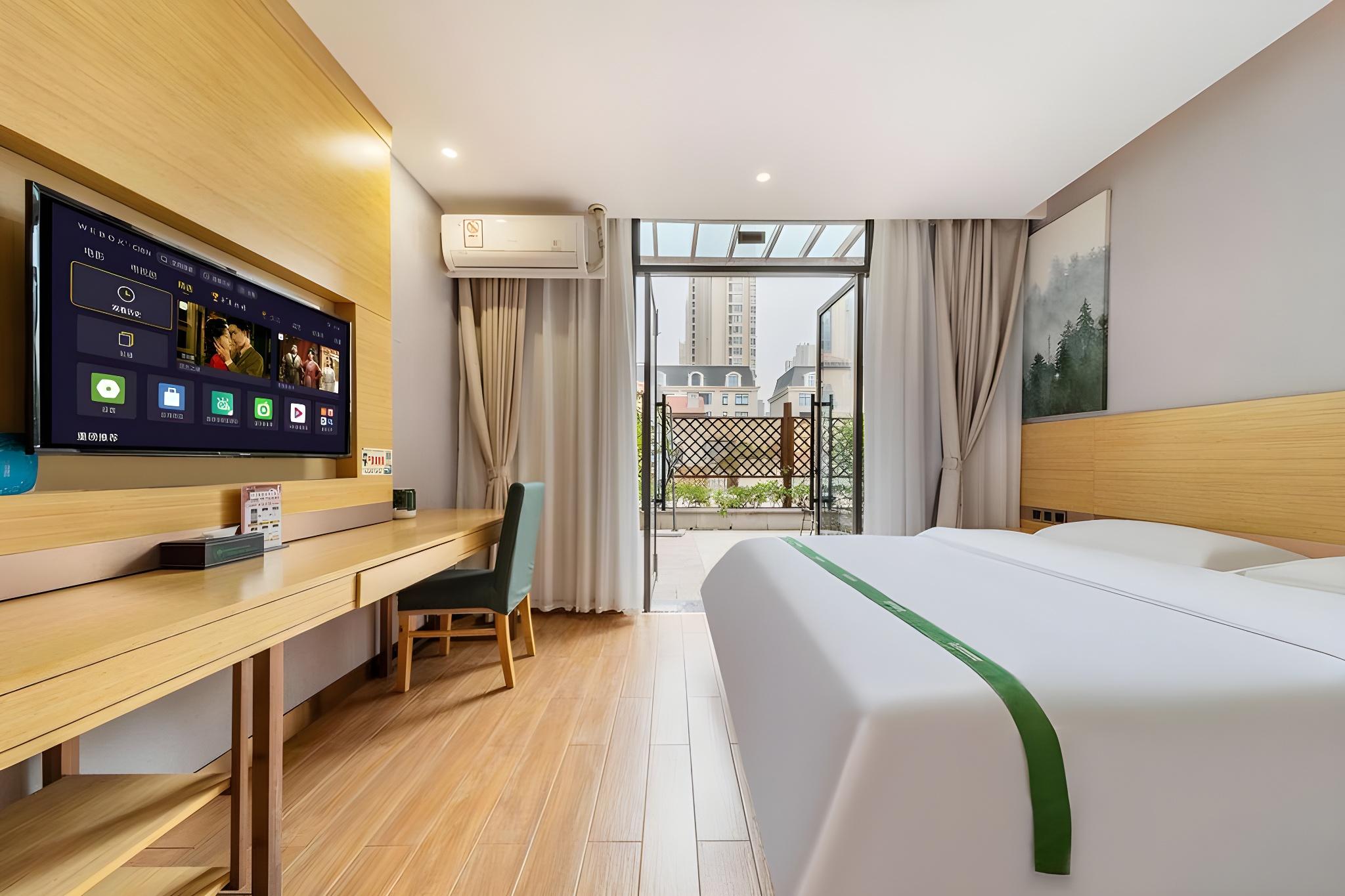 Panoramic, Queen Bed