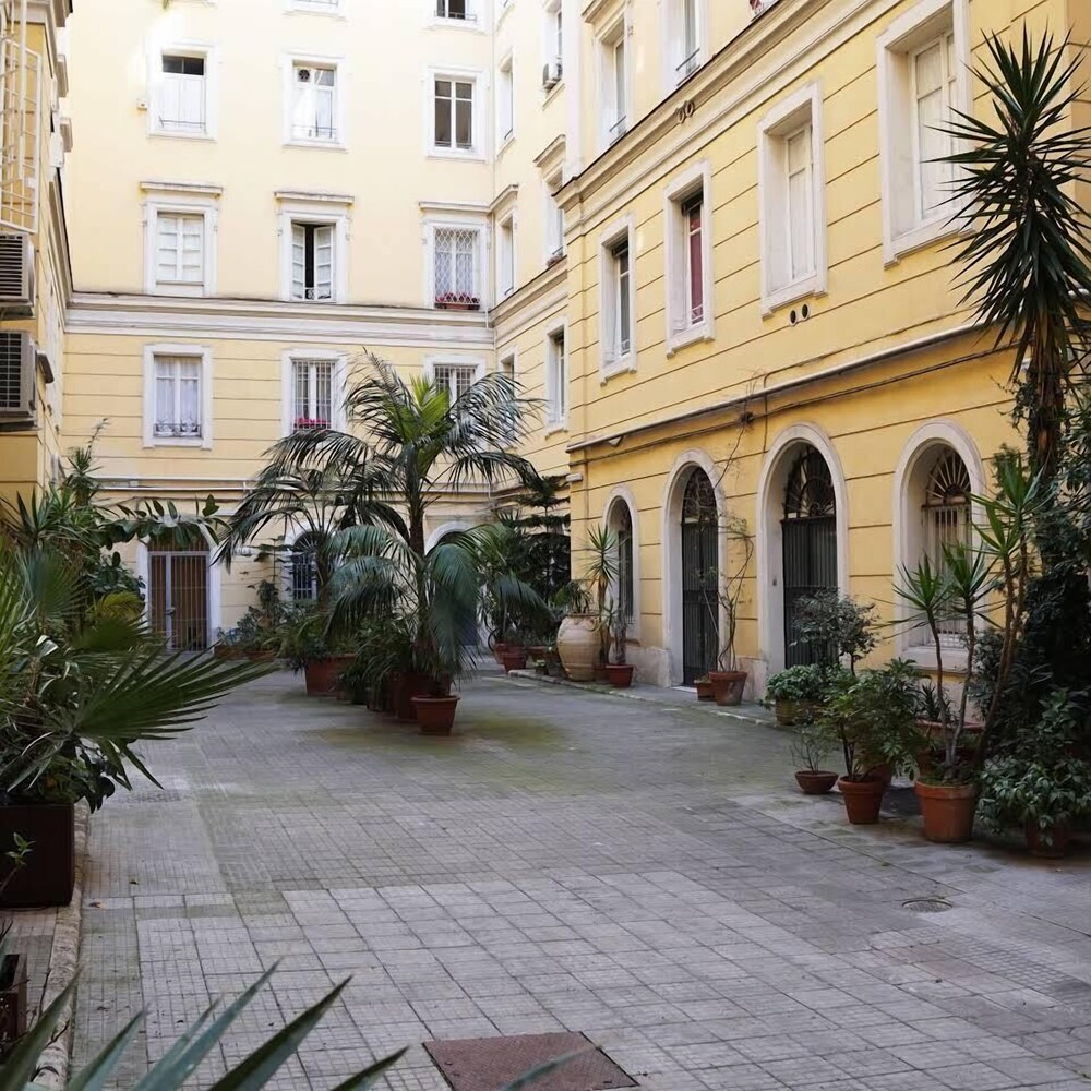Gracchi Guest House 31/38