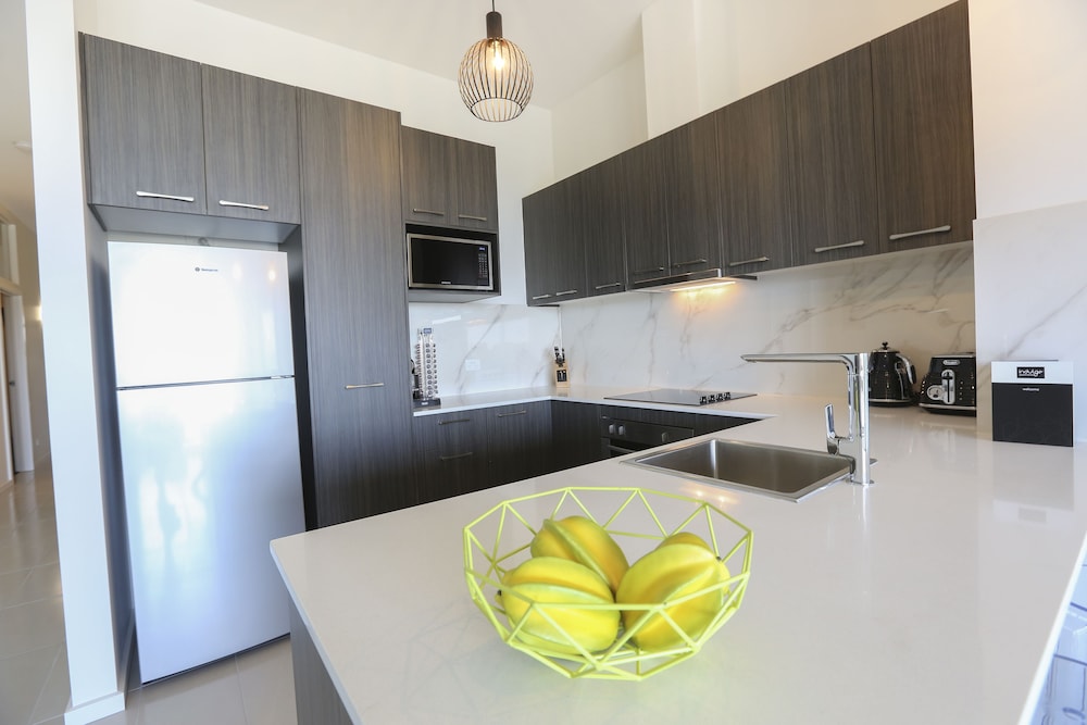 Indulge CBD Apartments 4/50