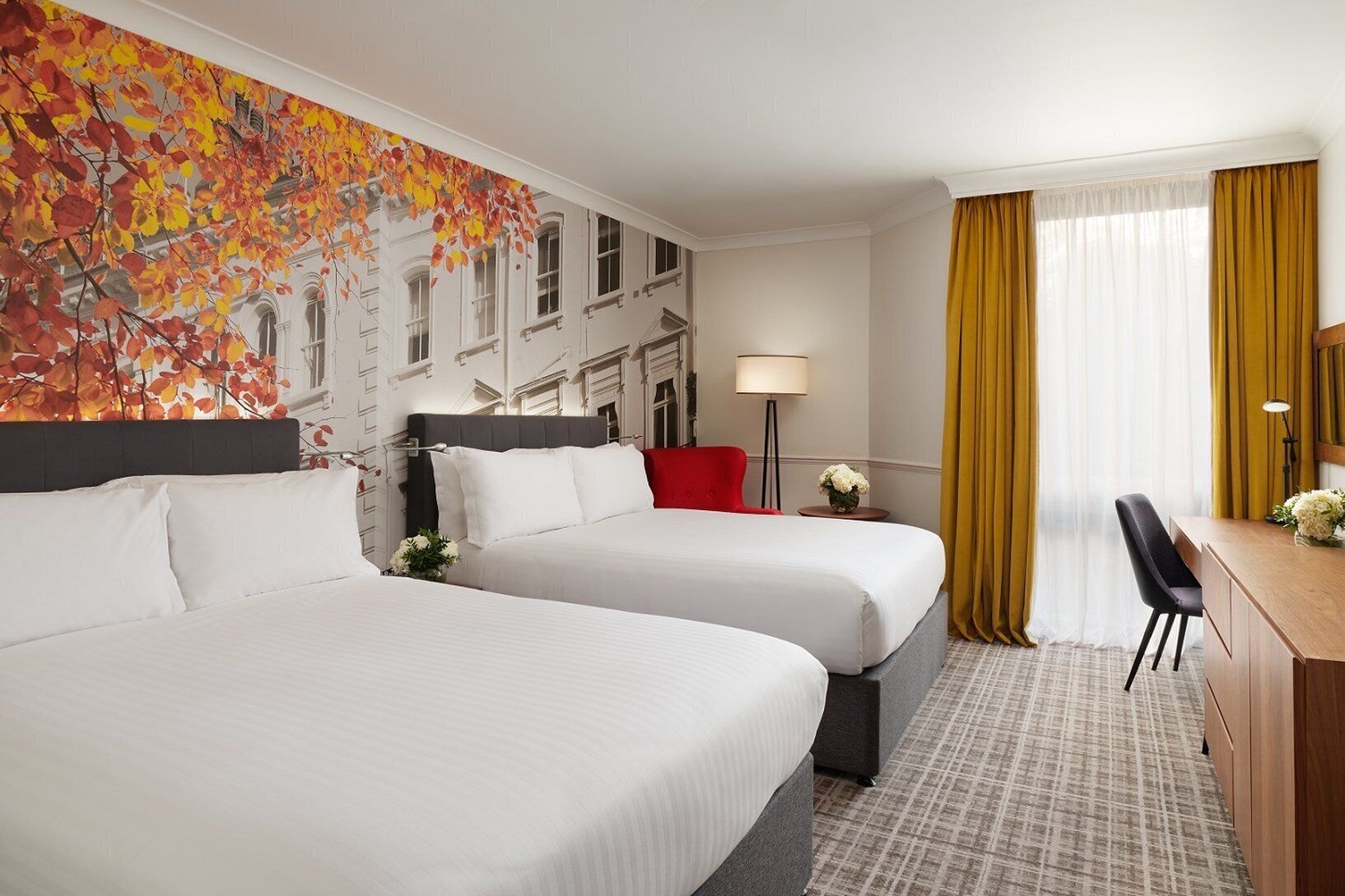 DELUXE, DOUBLE BED