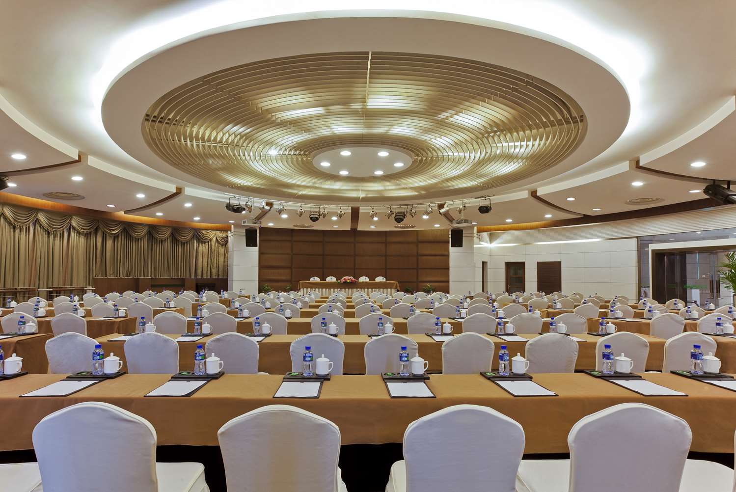 Hangzhou Meiyuan Hotel 8/8
