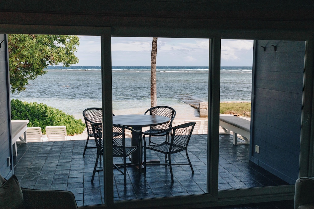 Barefoot Cay Resort 65/67