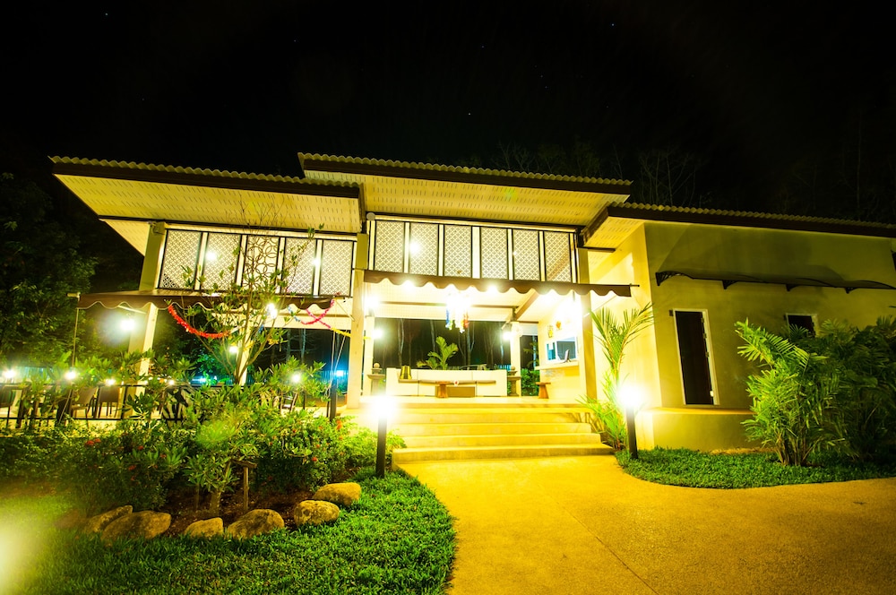 Chomphu Resort Khaolak 29/35