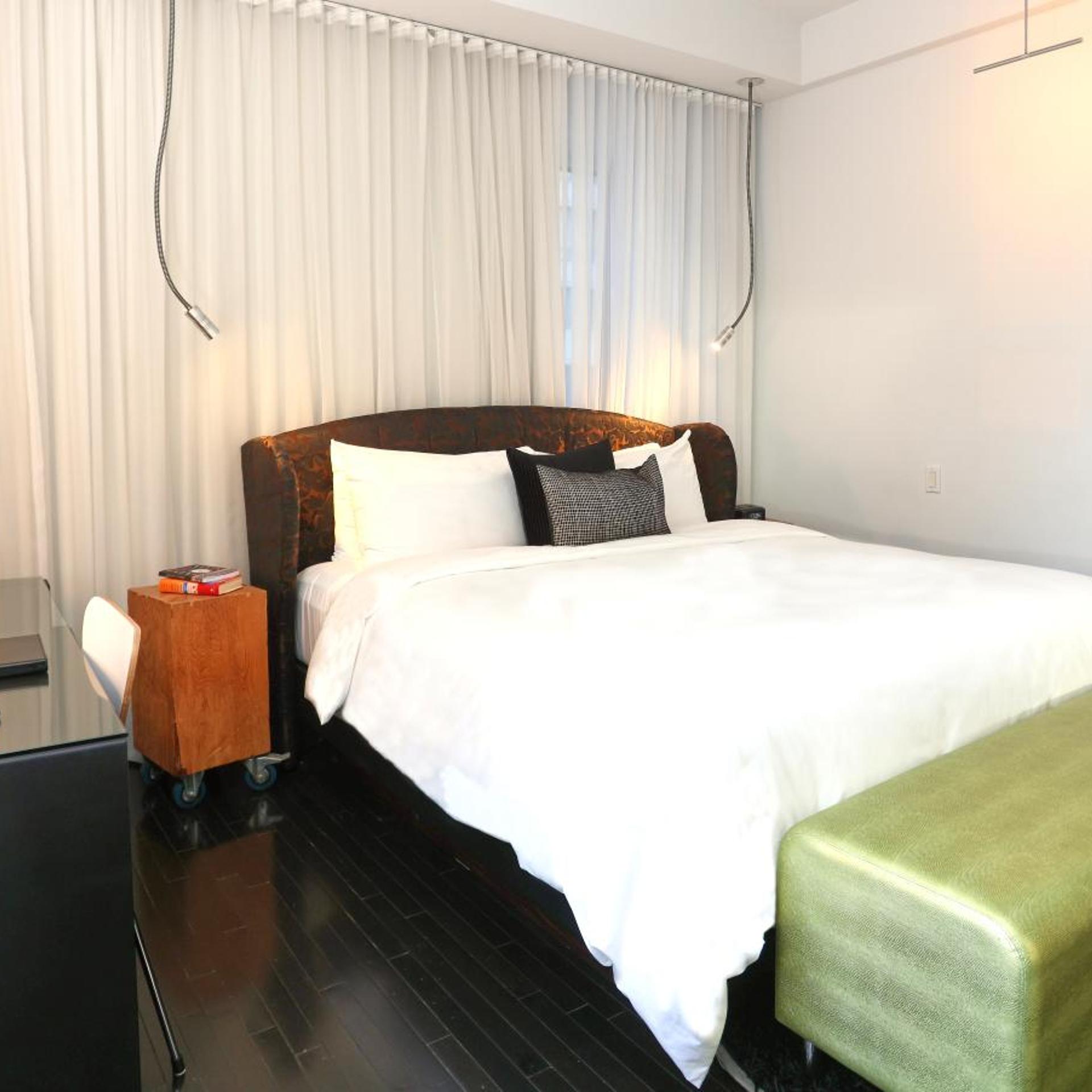 غرفة قياسية بسرير كينج أو كوين، Hotel Chez Swann 2/10