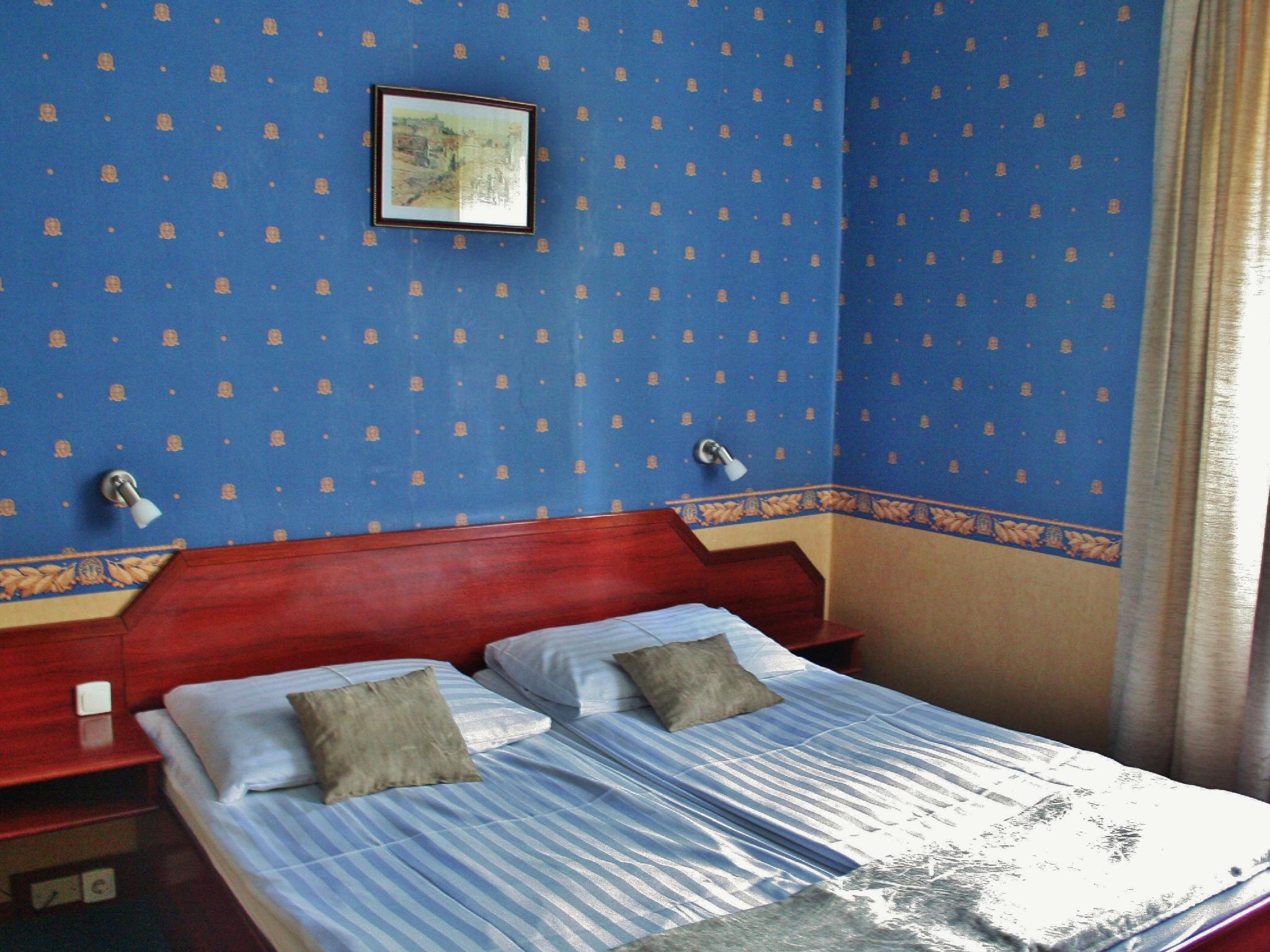 BASIC, DOUBLE BED
