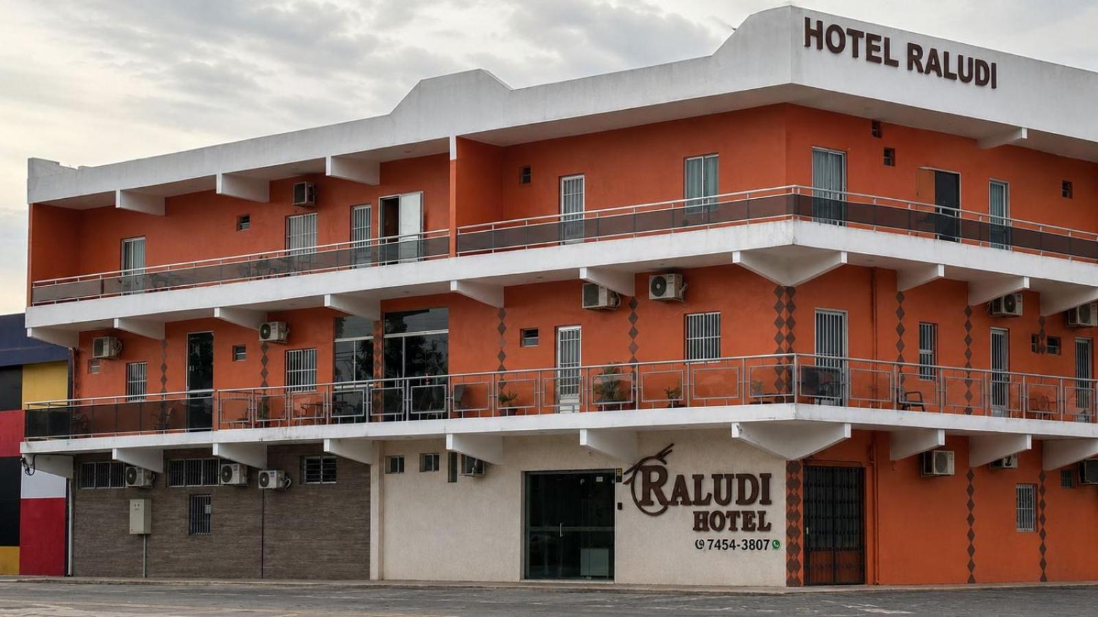 Raludi Hotel 1/18