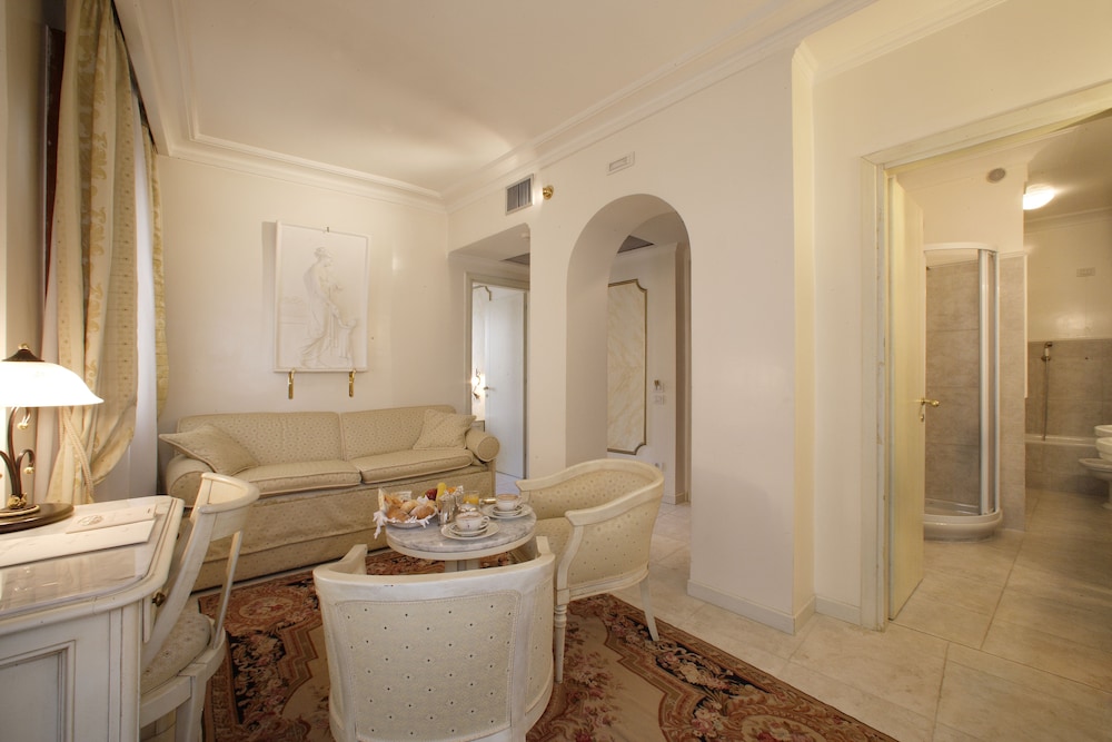 Majestic Toscanelli Hotel 34/36