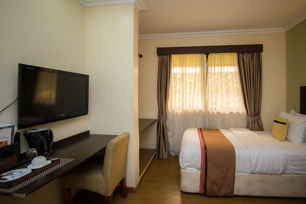 Eseriani Hotel 15/35