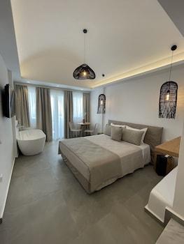 Suite, Sea View, Outdoor Jetted Tub