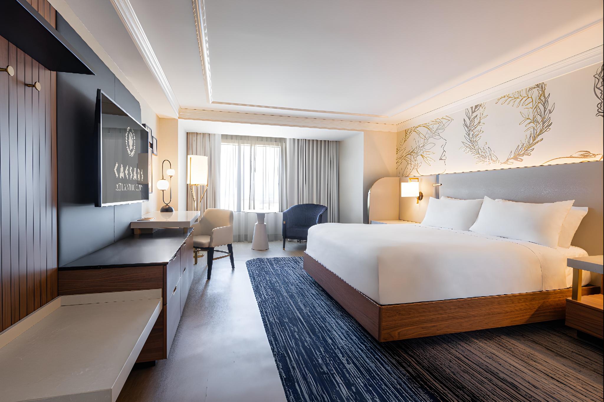 Renovated, Senator, Suite, King Bed, Ocean Tower, Smoking