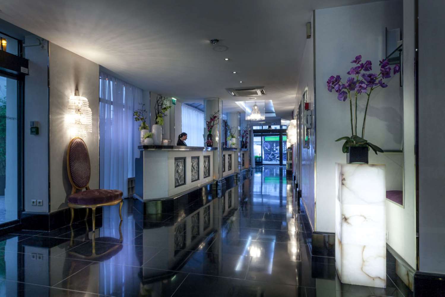 Lobby at Les Jardins Du Marais, PARIS