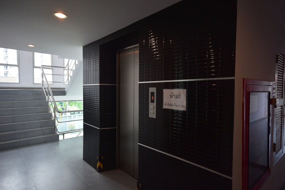 Loft Salaya 10/21
