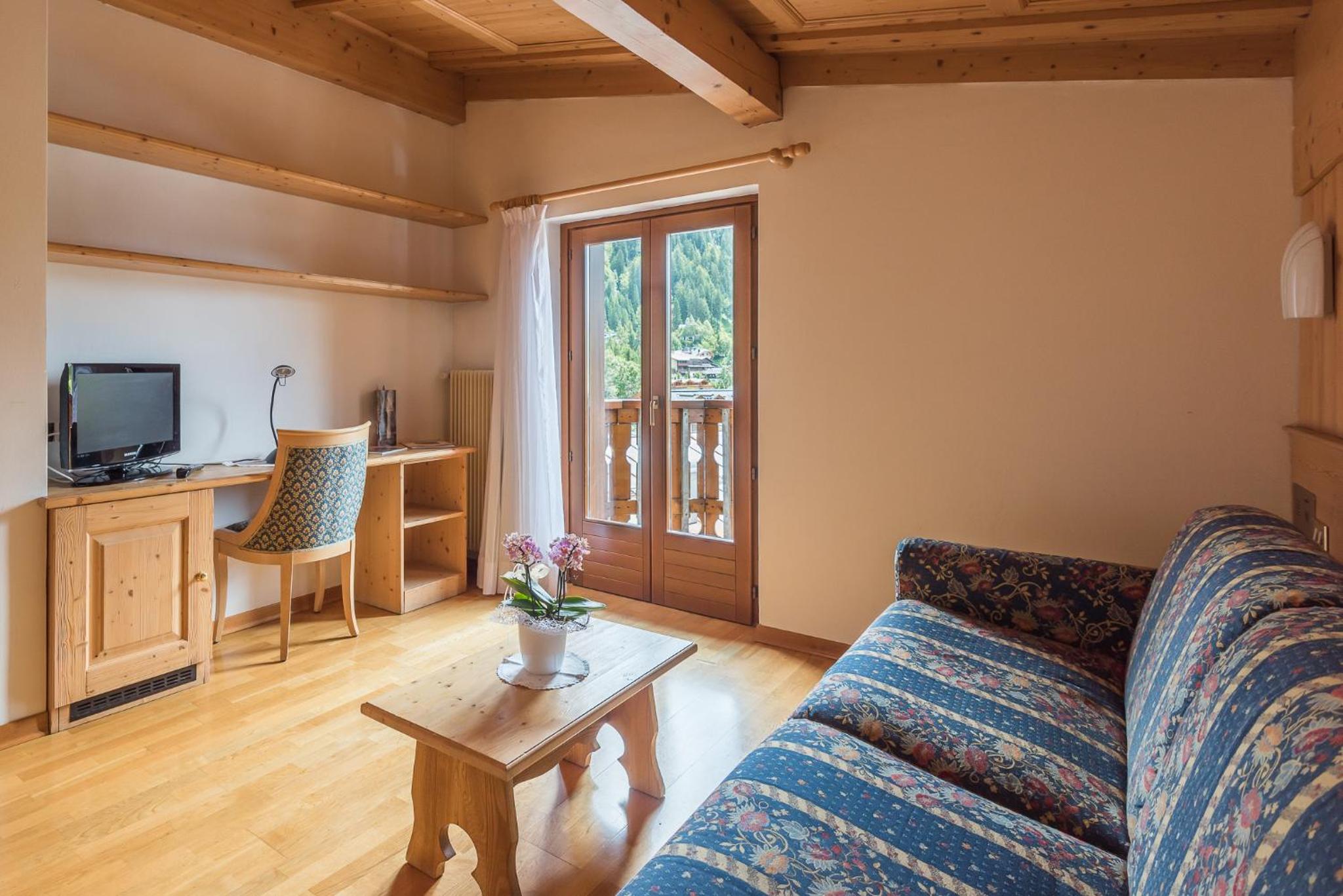 Hotel St. Raphael 40/53