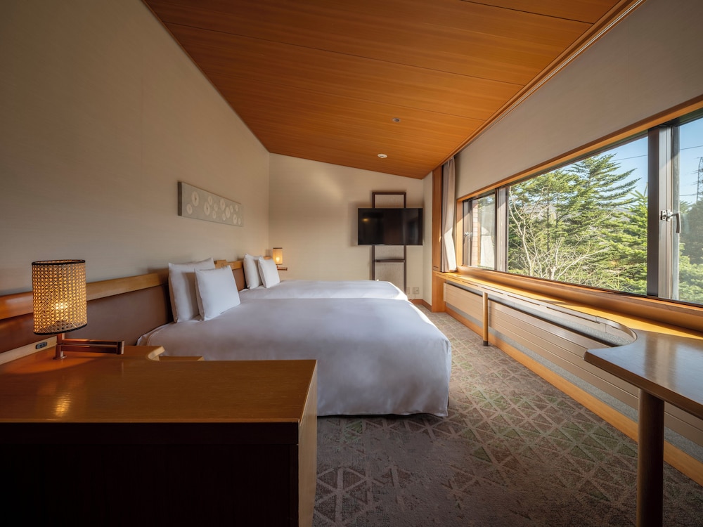 Prince, Suite, Twin Beds, 2 Double Beds
