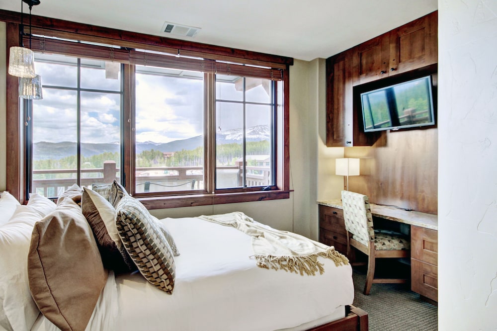 One Ski Hill Place A Rockresort 24/63