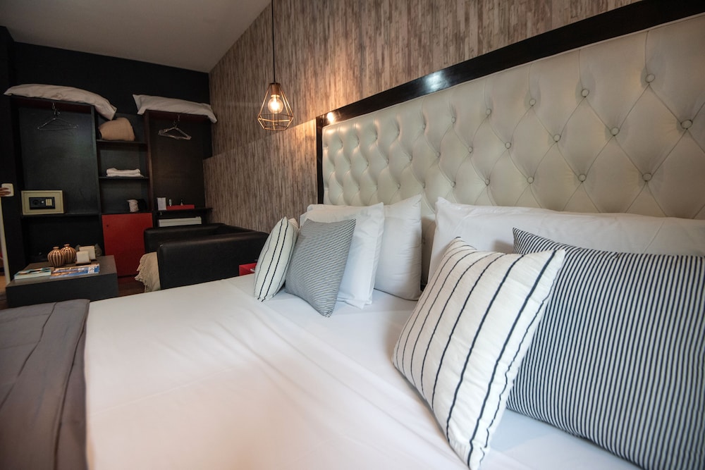 5411 Soho Hotel Boutique & Spa 12/68