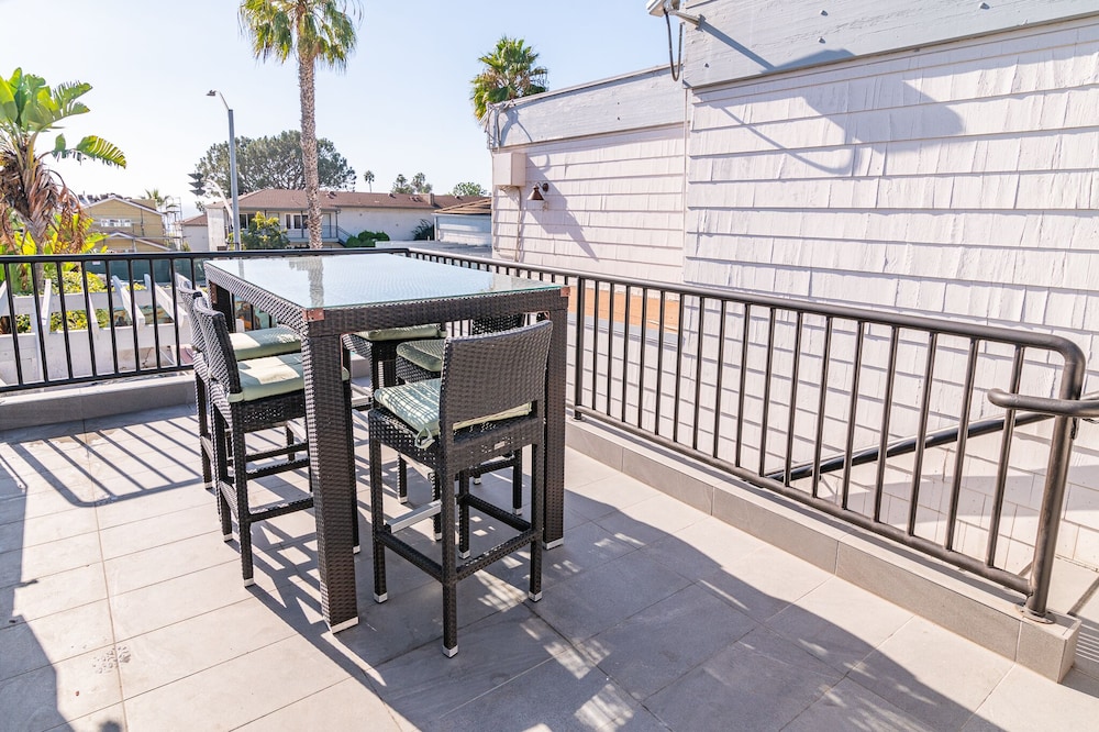 Art Hotel Laguna Beach 34/41