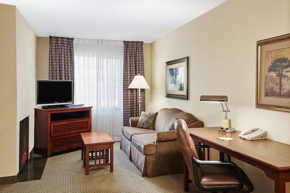 Staybridge Suites Milwaukee Airport South 39/53