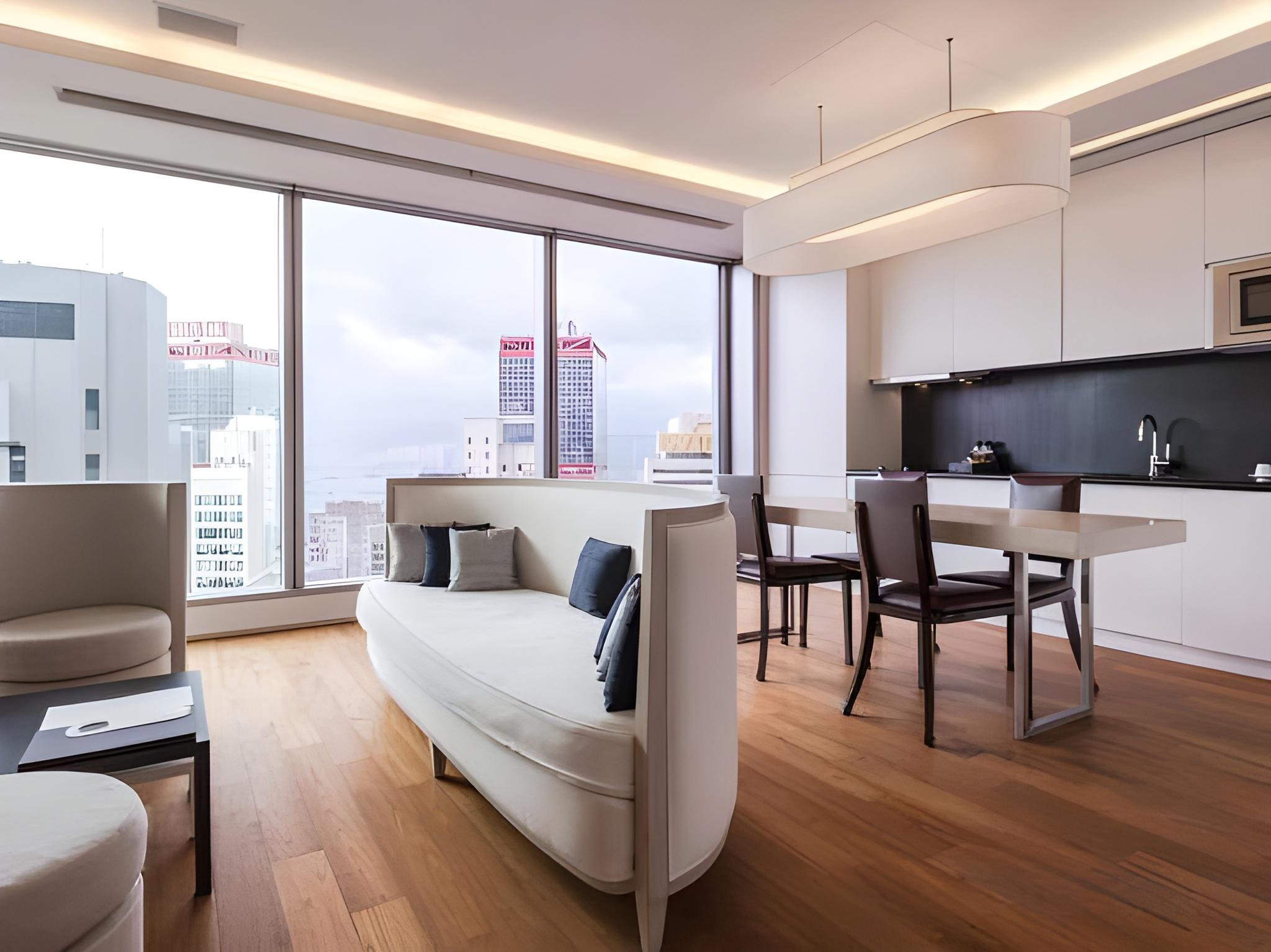 Family, Suite, City and Harbor View