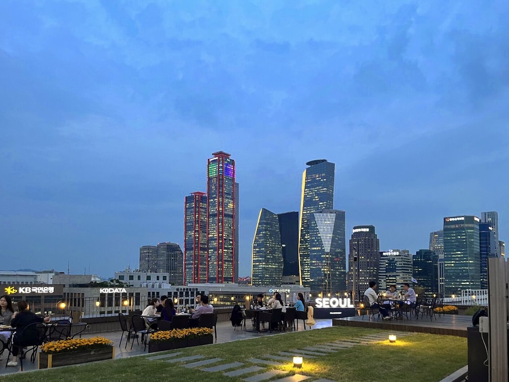 Glad Hotel Yeouido 54/64