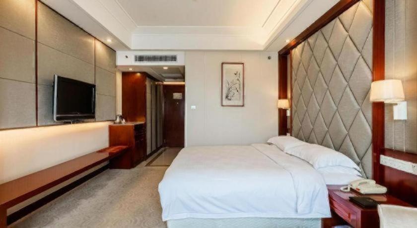 Jinyuan Jinling Plaza 19/63