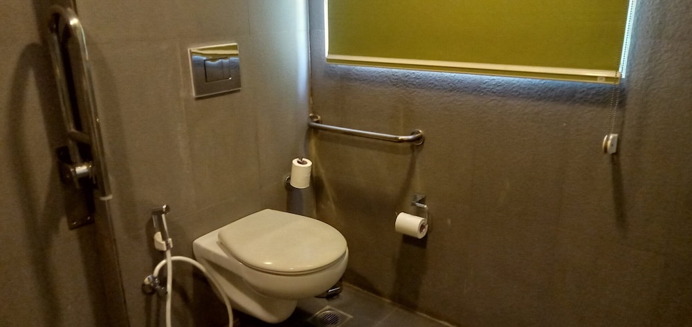 Holiday Inn Express Gurgaon Sector 50 45/49