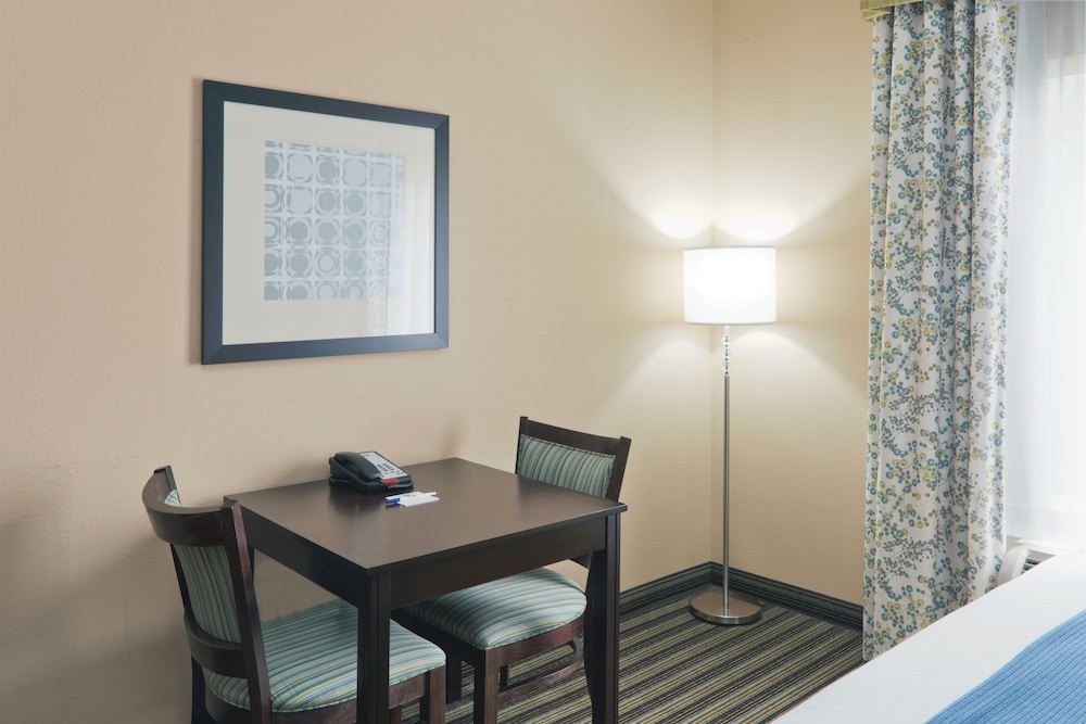 Holiday Inn Express Columbia 42/49